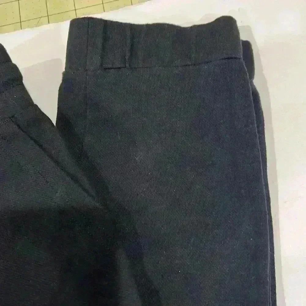 Black medium weight jogger. Size S - Picture 3 of 10